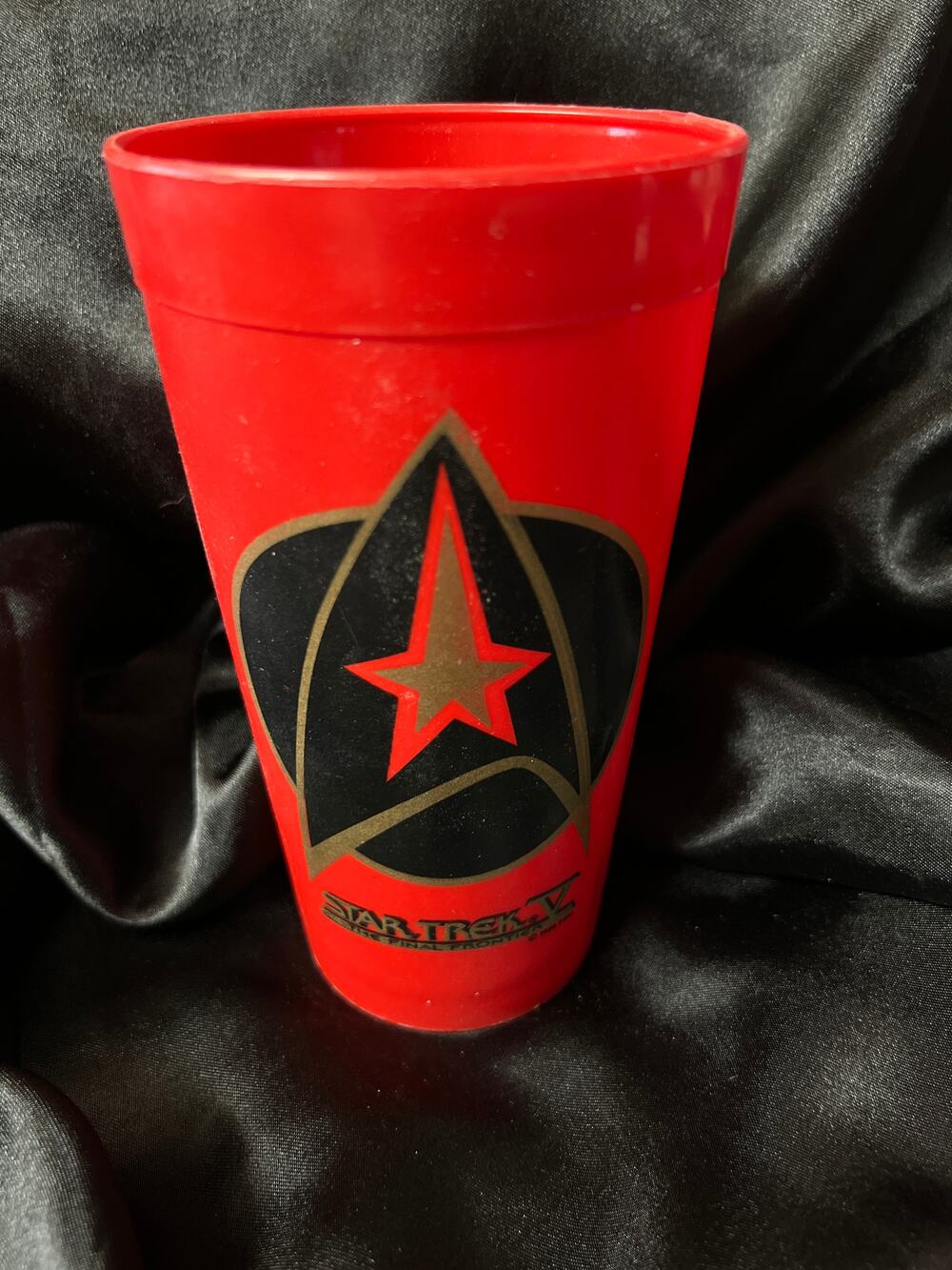 VINTAGE 1989 16 oz. "STAR TREK  V" Red Stadium Cup - MINT - UNUSED